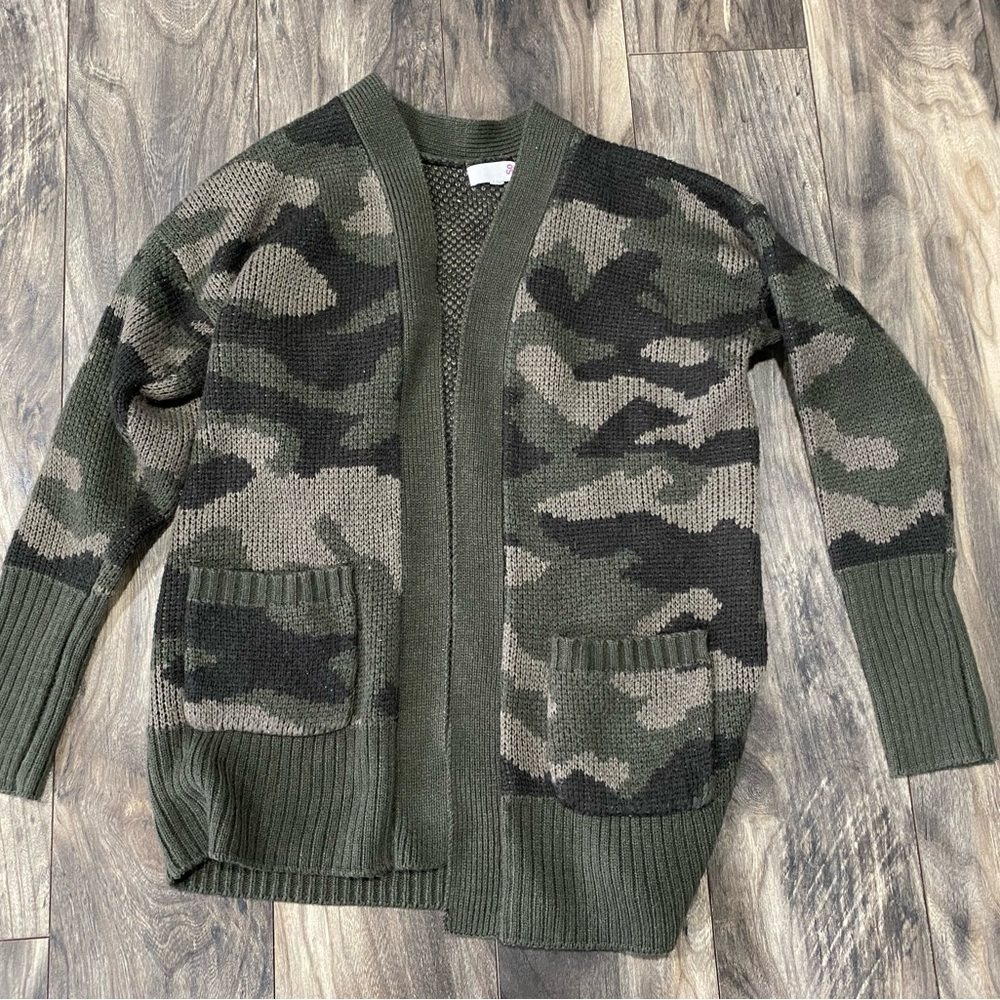 SO || Camo Cardigan
